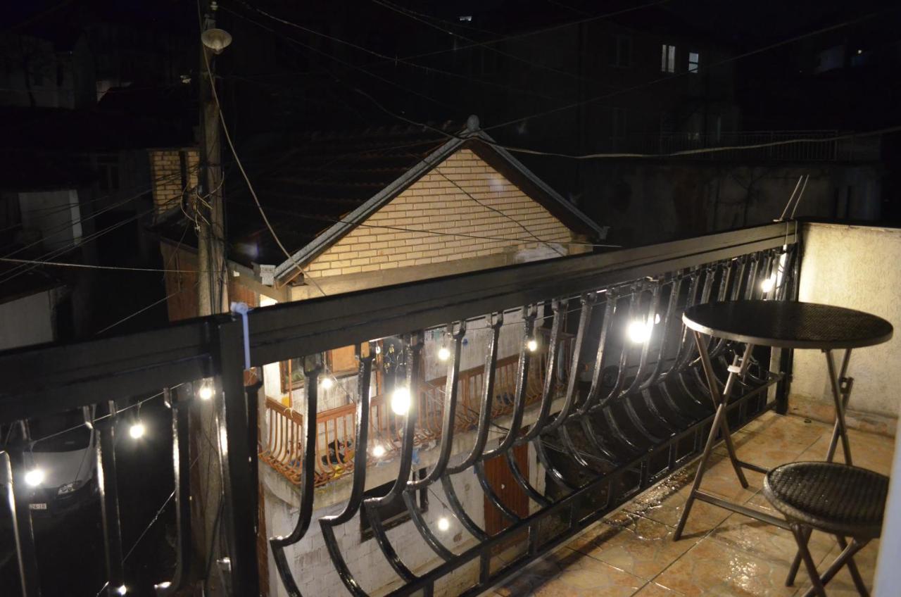 Moonlight Hostel Pristina Exterior photo