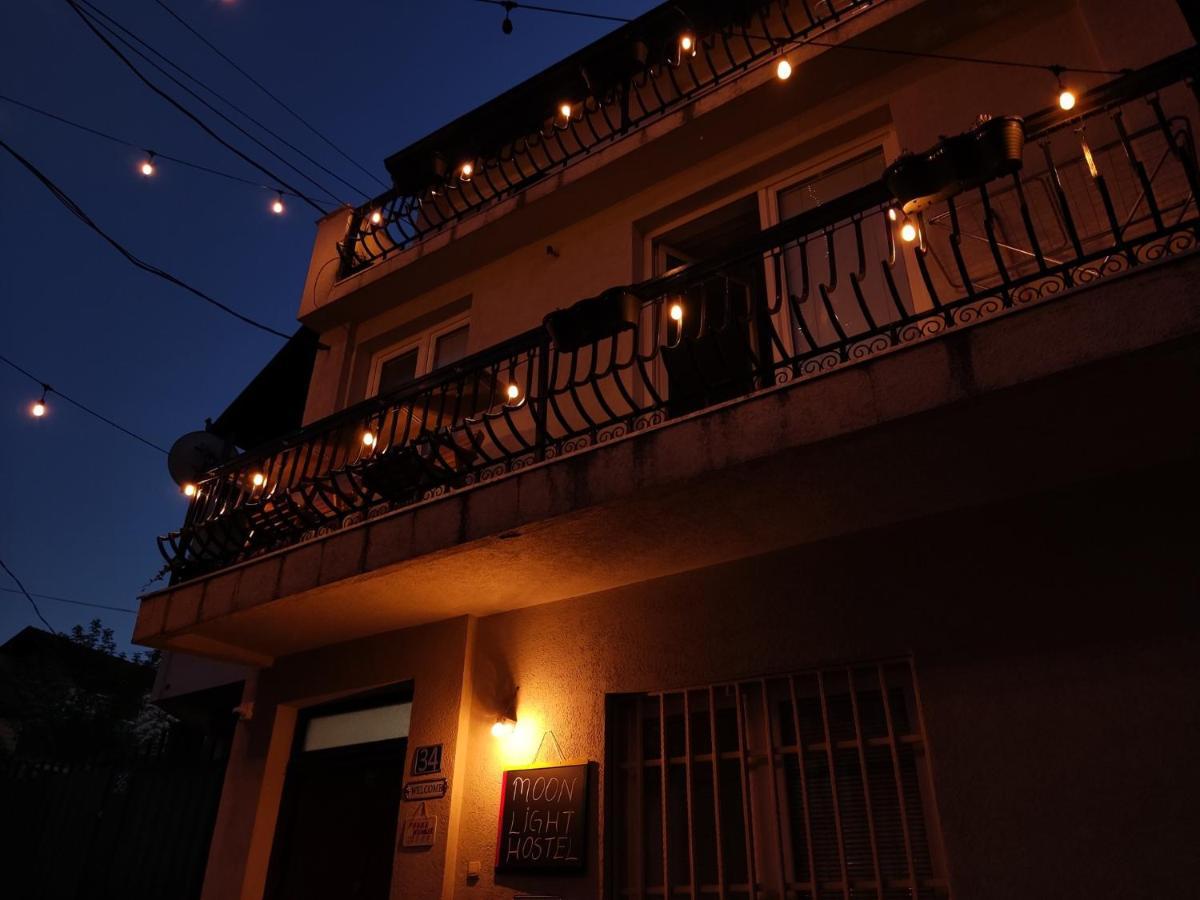 Moonlight Hostel Pristina Exterior photo